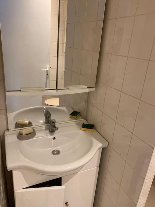 Appartement Design Champ De Mars, 2 Pieces Quartier Tour Eiffel Paris Exterior photo